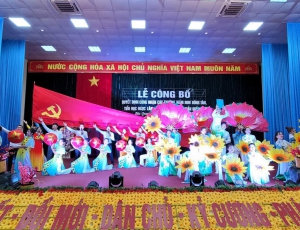Sáng 24/5, UBND huyện Bắc Quang tổ chức Lễ công bố Quyết định của Chủ tịch UBND tỉnh công nhận Trường chuẩn quốc gia mứcđộ 1 Sáng 24/5, UBND huyện Bắc Quang tổ chức Lễ công bố Quyết định của Chủ tịch UBND tỉnh công nhận Trường chuẩn quốc gia mứcđộ 1